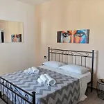 Tra Scirocco E Tramontana Bed & Breakfast Gallipolli