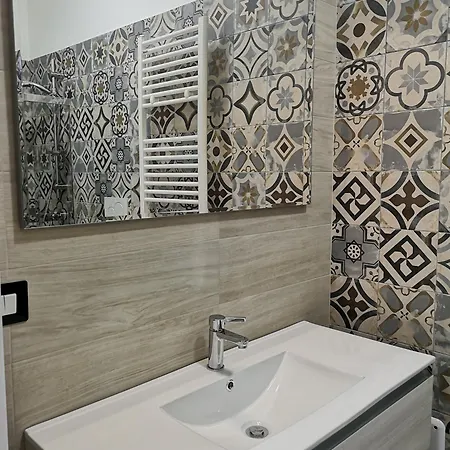 Tra Scirocco E Tramontana B&B 3*