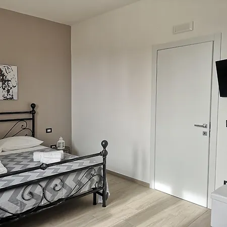 Tra Scirocco E Tramontana Bed & Breakfast 3*