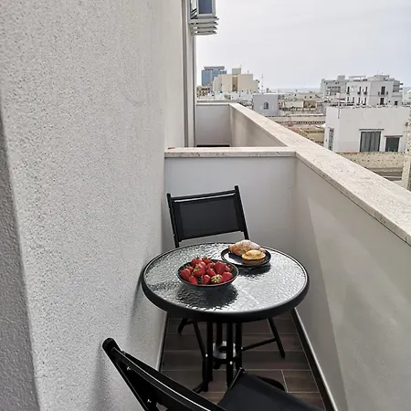 Tra Scirocco E Tramontana